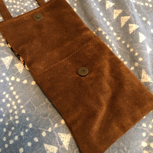 Cleobella suede crossbody purse - Picture 7 of 8